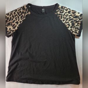 Black T-Shirt with Leopard Print Sleeves size xs